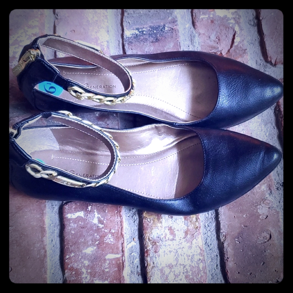 BCBG flats